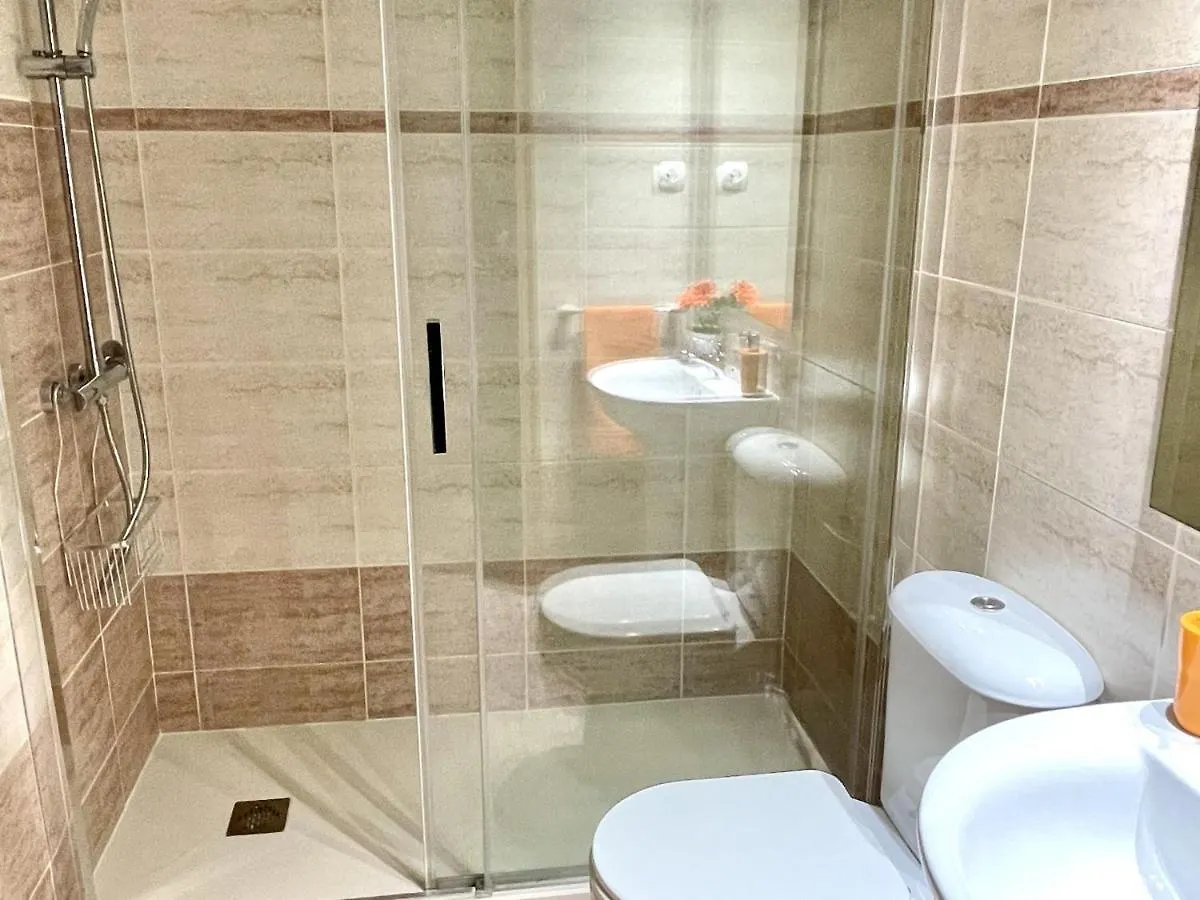 Apartbeach Golden Emma Junto Playa Y Parking サロウ アパート
