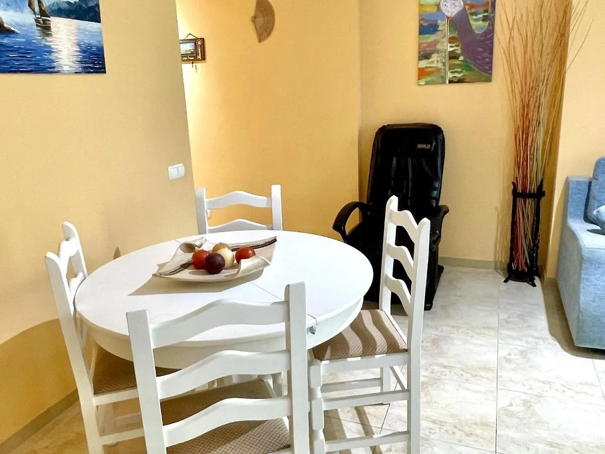 Apartbeach Golden Emma Junto Playa Y Parking サロウ