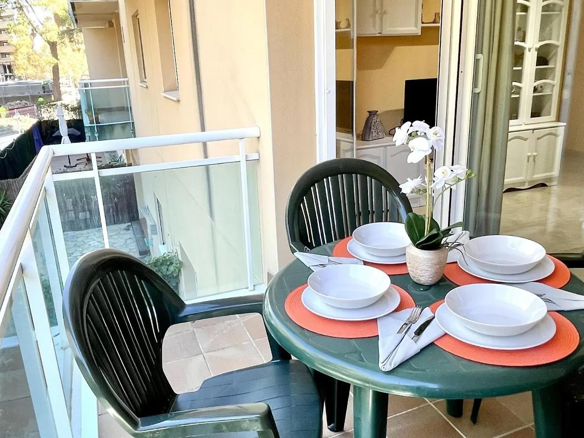 Apartbeach Golden Emma Junto Playa Y Parkings kontakt
